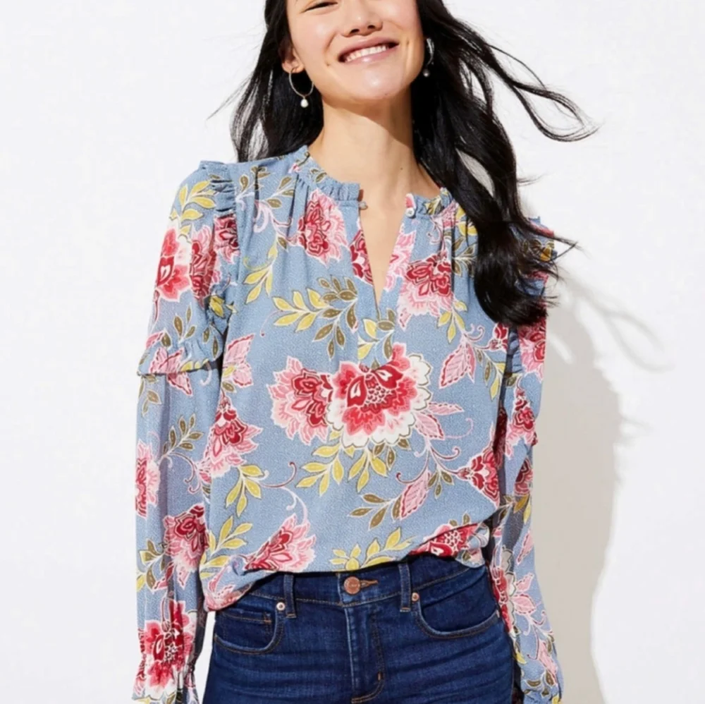 LOFT Blue and Red Floral Blouse - Picture 8 of 9